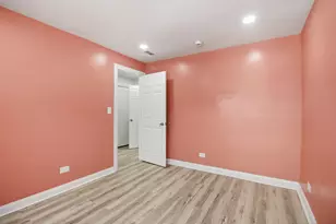 9804 S Maplewood Ave, Evergreen Park, IL 60805 - Photo 14