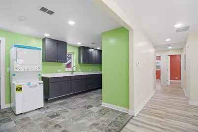 9804 S Maplewood Avenue, Evergreen Park, IL 60805 - Photo 6