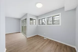 19425 Oak Ave, Country Club Hills, IL 60478 - Photo 10