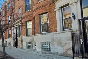 225 E 59th St, Chicago, IL 60637 - Photo 2