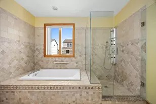 10225 S 81st Ct, Palos Hills, IL 60465 - Photo 14