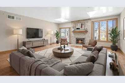 10225 S 81st Court, Palos Hills, IL 60465 - Photo 8