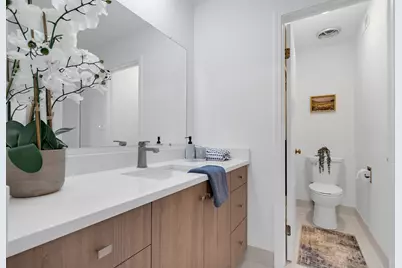 9240 Gross Point Road #410, Skokie, IL 60077 - Photo 12