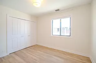 2740 W Farragut Ave, Chicago, IL 60625 - Photo 22