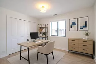 2740 W Farragut Ave, Chicago, IL 60625 - Photo 20