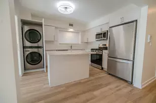 2740 W Farragut Ave, Chicago, IL 60625 - Photo 8