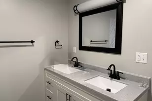 331 W Lincoln St, Utica, IL 61373 - Photo 18