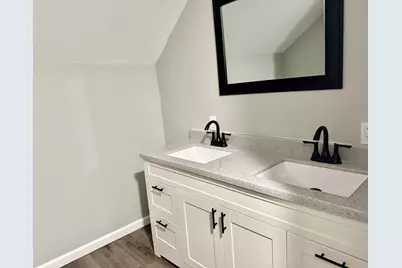 331 W Lincoln Street, Utica, IL 61373 - Photo 24