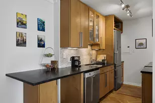 1325 N State Pkwy, Chicago, IL 60610 - Photo 6