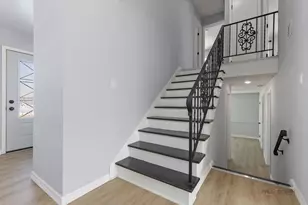 1455 Erie St, Elgin, IL 60123 - Photo 8