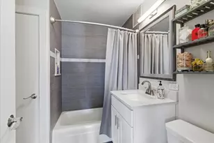 655 W Irving Park Rd, Chicago, IL 60613 - Photo 12