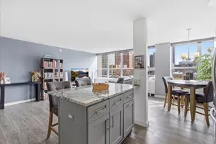 655 W Irving Park Rd, Chicago, IL 60613 - Photo 8