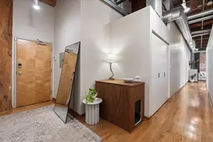 300 W Grand Ave, Chicago, IL 60654 - Photo 18