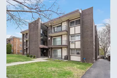 27 S Waiola Avenue #302, La Grange, IL 60525 - Photo 1