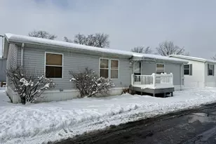 431 4th St, Northfield, IL 60093 - Photo 1