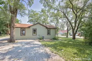 1501 Round Lake Dr, Round Lake Beach, IL 60073 - Photo 20