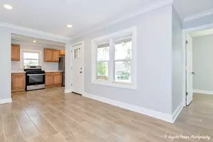 1501 Round Lake Dr, Round Lake Beach, IL 60073 - Photo 6