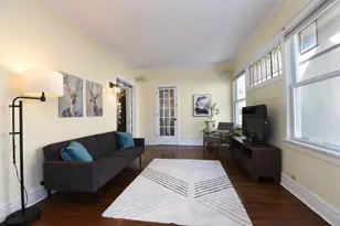 704 S Elmwood Ave, Oak Park, IL 60304 - Photo 18