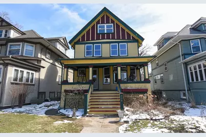 704 S Elmwood Avenue, Oak Park, IL 60304 - Photo 1