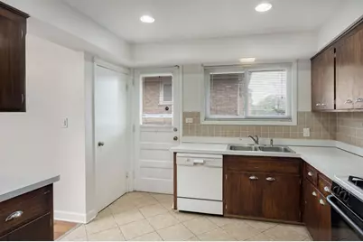 9200 Kedvale Avenue, Skokie, IL 60076 - Photo 6