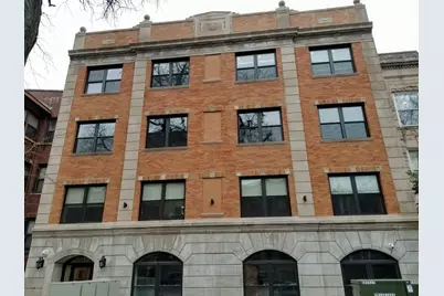 5240 N Winthrop Avenue #204, Chicago, IL 60640 - Photo 1
