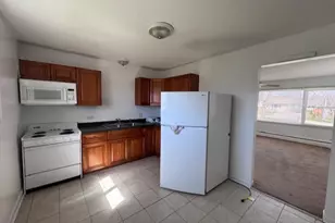 28W625 Lester St, West Chicago, IL 60185 - Photo 6
