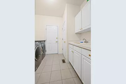 2188 Avalon Drive, Buffalo Grove, IL 60089 - Photo 12