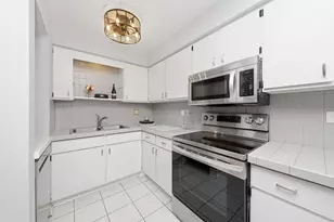 483 N Larch Ave, Elmhurst, IL 60126 - Photo 6