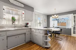 9126 S Oglesby Ave, Chicago, IL 60617 - Photo 4