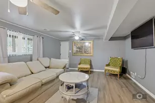 20W260 Meadow Ln, Lemont, IL 60439 - Photo 16