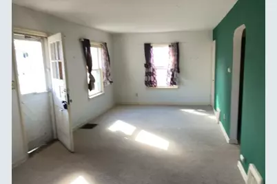 2917 Lawndale Avenue, Rockford, IL 61101 - Photo 2