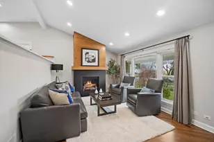 3122 Sandy Ln, Glenview, IL 60026 - Photo 4