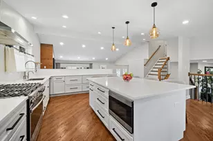 3122 Sandy Ln, Glenview, IL 60026 - Photo 6