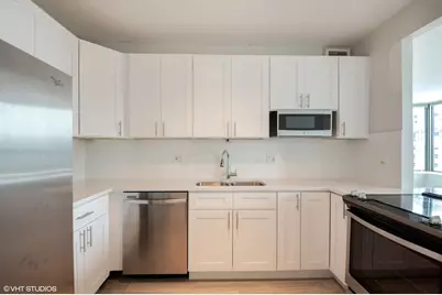 400 N Lasalle Street #2108, Chicago, IL 60654 - Photo 8