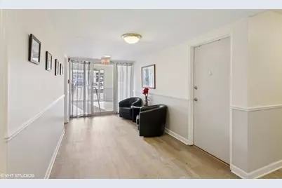 1136 Greenleaf Avenue #205, Wilmette, IL 60091 - Photo 4