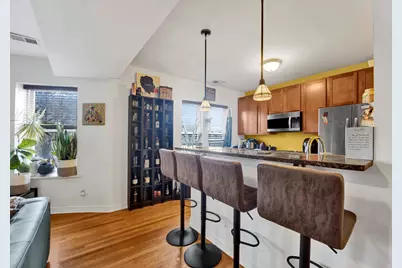 6204 N Claremont Avenue #2, Chicago, IL 60659 - Photo 2