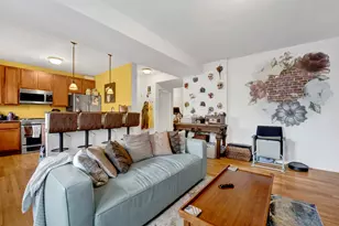 6204 N Claremont Ave, Chicago, IL 60659 - Photo 8