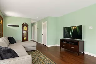 9966 S California Ave, Evergreen Park, IL 60805 - Photo 6
