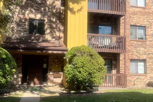 1249 Cunningham Dr, Calumet City, IL 60409 - Photo 2