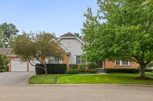1735 Yale Ct, Lake Forest, IL 60045 - Photo 2