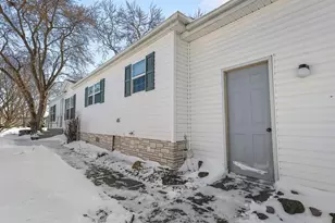 371 Elder Ln, Belvidere, IL 61008 - Photo 4