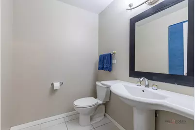 240 Osage Terrace, Buffalo Grove, IL 60089 - Photo 14