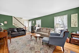 827 N 10th St, Dekalb, IL 60115 - Photo 10