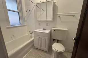 2216 W Thome Ave, Chicago, IL 60659 - Photo 24