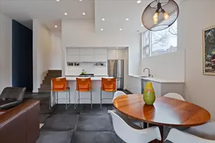 559 E 50th St, Chicago, IL 60615 - Photo 14