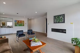 559 E 50th St, Chicago, IL 60615 - Photo 10