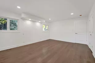 6444 N Knox Ave, Lincolnwood, IL 60712 - Photo 4