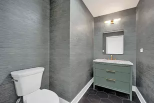 6444 N Knox Ave, Lincolnwood, IL 60712 - Photo 10