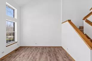 3 Dewalt Ct, Elmhurst, IL 60126 - Photo 6