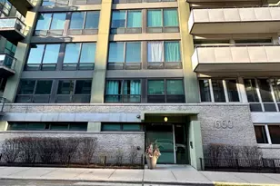 660 W Wayman St, Chicago, IL 60661 - Photo 1